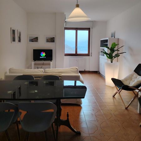 Appartement La Casa Di Camilla à Perledo Extérieur photo
