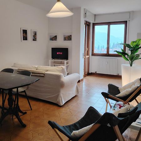 Appartement La Casa Di Camilla à Perledo Chambre photo